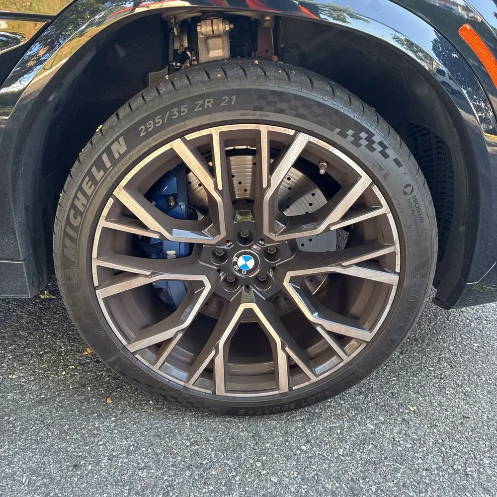 2021 BMW X6 M