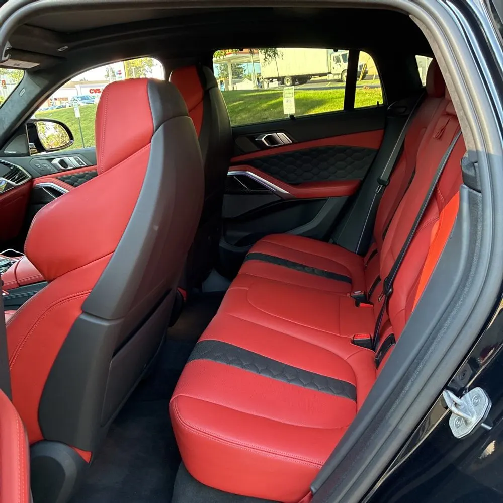 2021 BMW X6 M