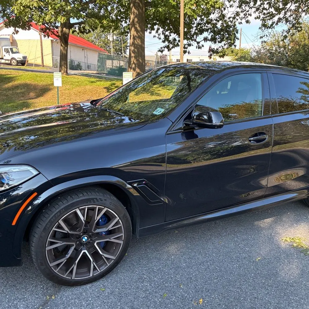 2021 BMW X6 M