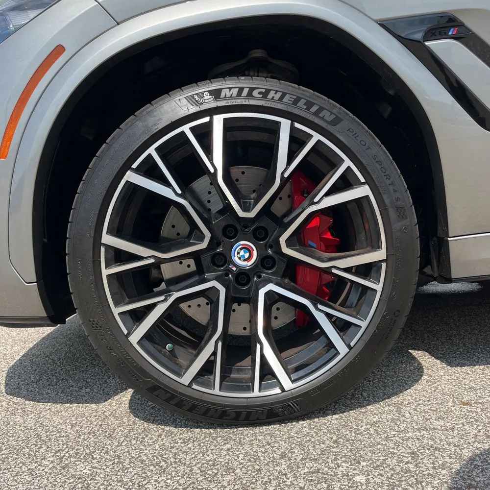 2023 BMW X6 M