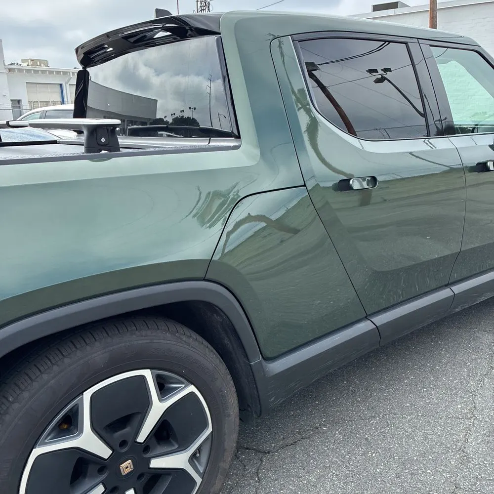 2023 Rivian R1T Adventure Quad-Motor