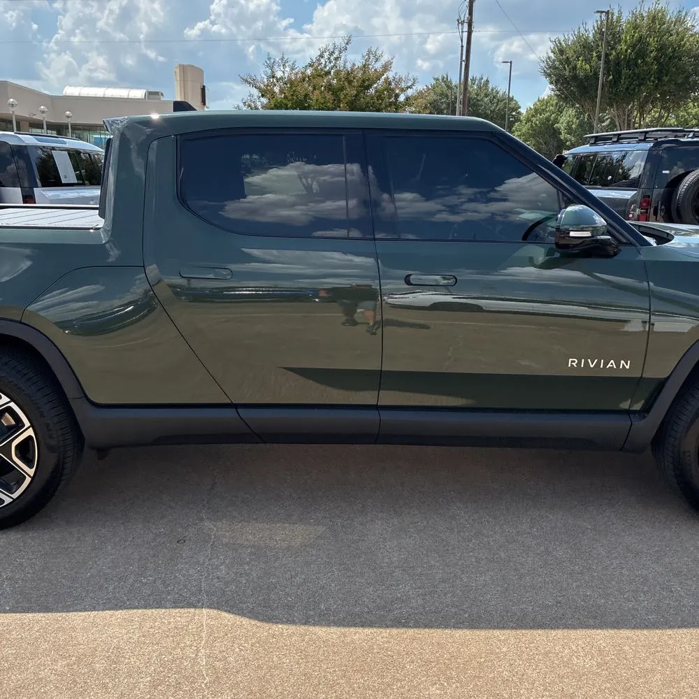 2025 Rivian R1T Adventure Dual-Motor