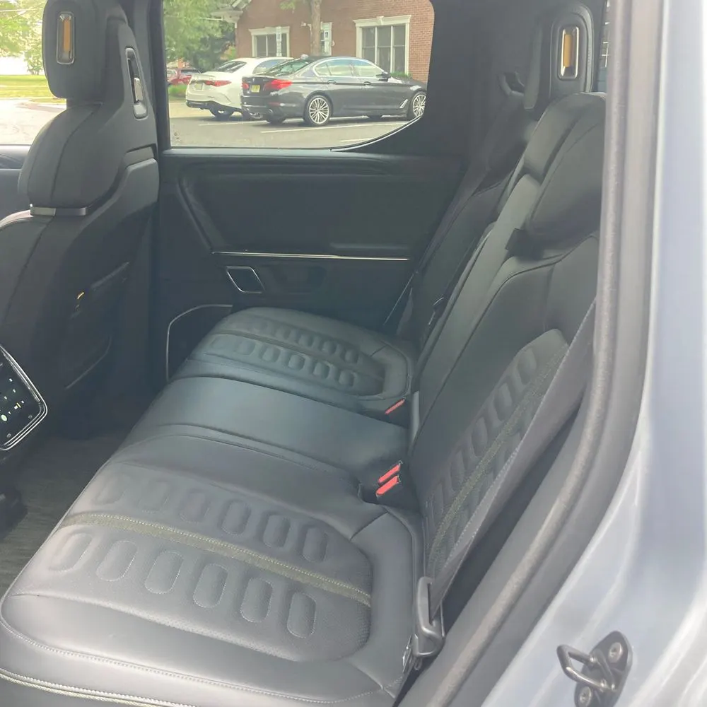 2024 Rivian R1T Adventure Dual-Motor