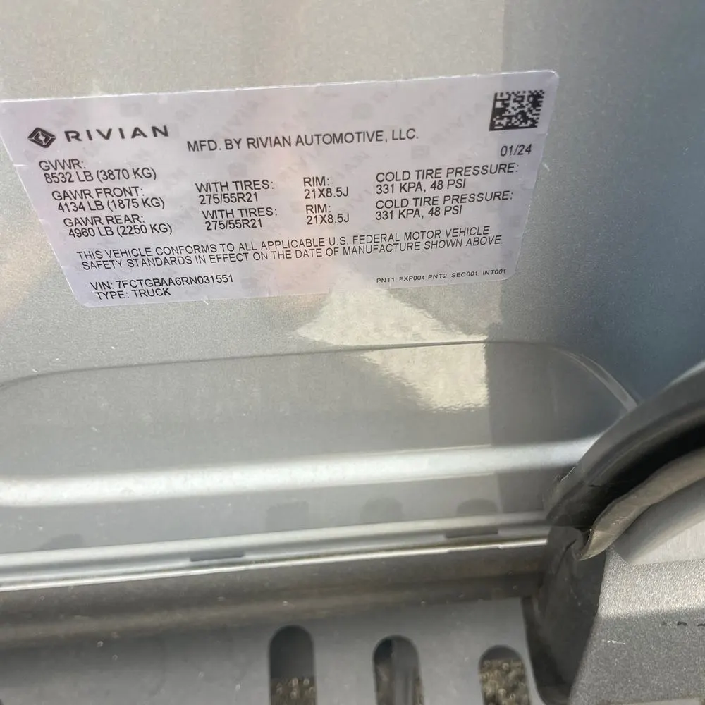 2024 Rivian R1T Adventure Dual-Motor