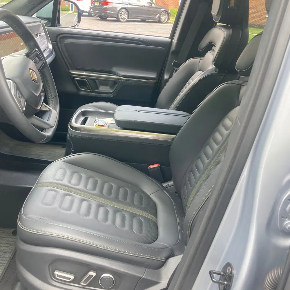 2024 Rivian R1T Adventure Dual-Motor