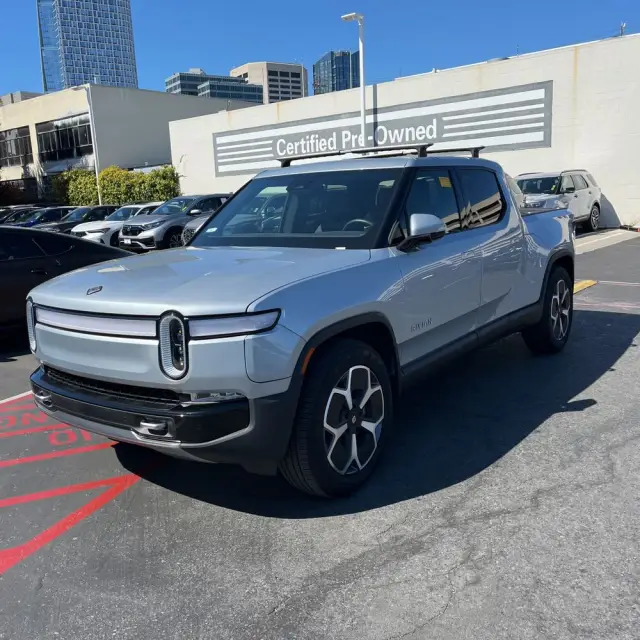 2024 Rivian R1T Adventure Dual-Motor