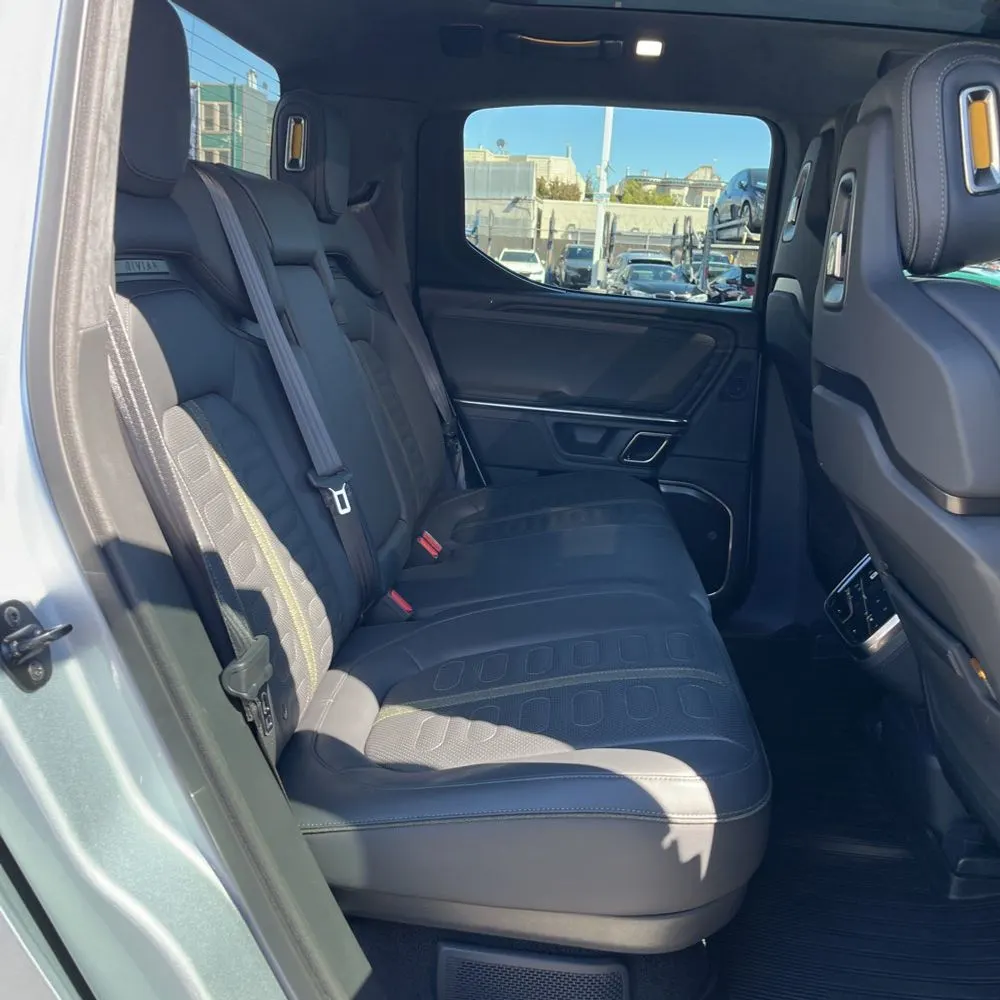 2024 Rivian R1T Adventure Dual-Motor