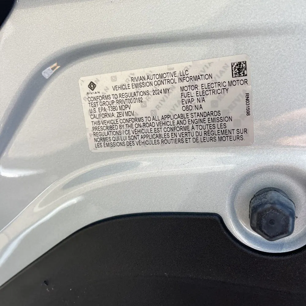 2024 Rivian R1T Adventure Dual-Motor