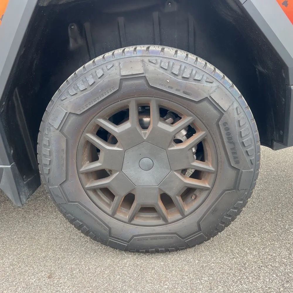 2024 Tesla Cybertruck Base
