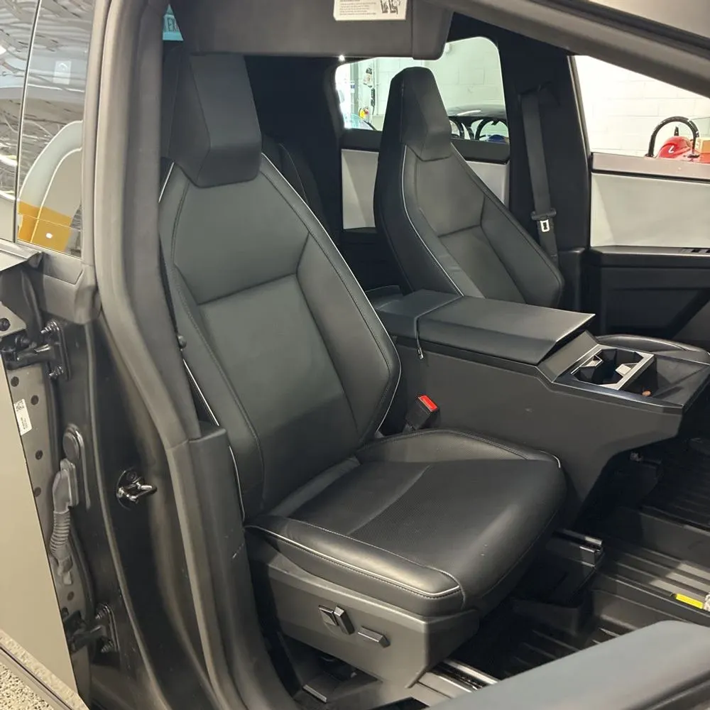 2024 Tesla Cybertruck Base