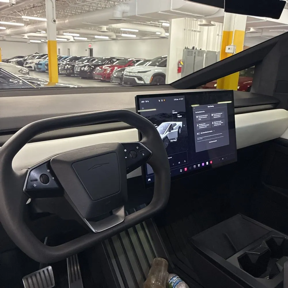 2024 Tesla Cybertruck Base
