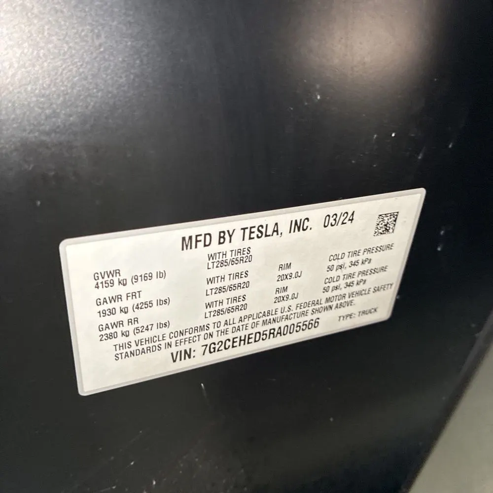 2024 Tesla Cybertruck Base