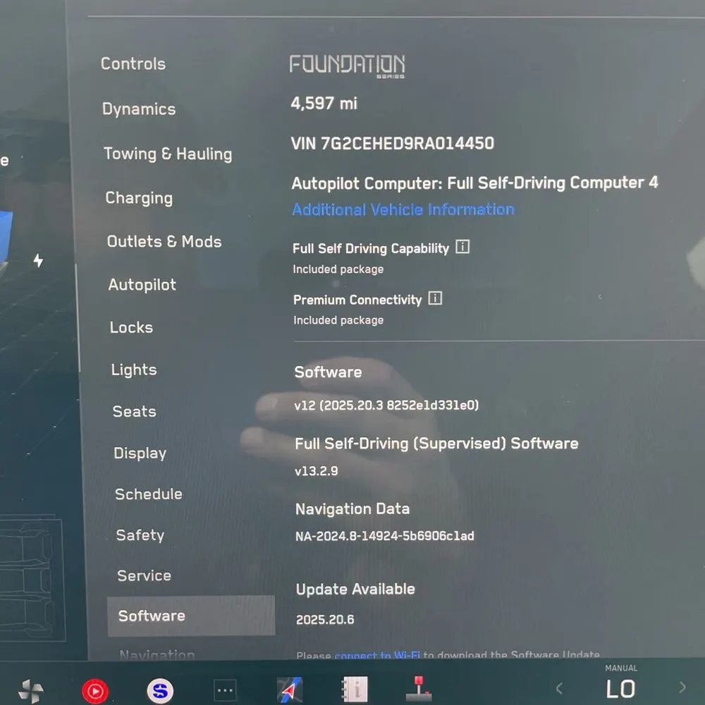 2024 Tesla Cybertruck Base