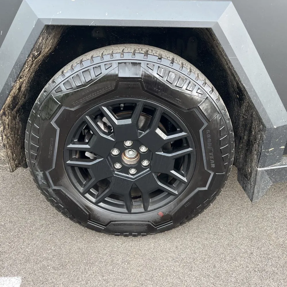 2024 Tesla Cybertruck CyberBeast