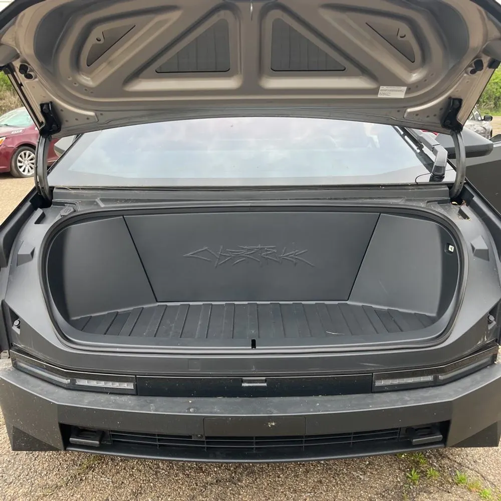 2024 Tesla Cybertruck CyberBeast