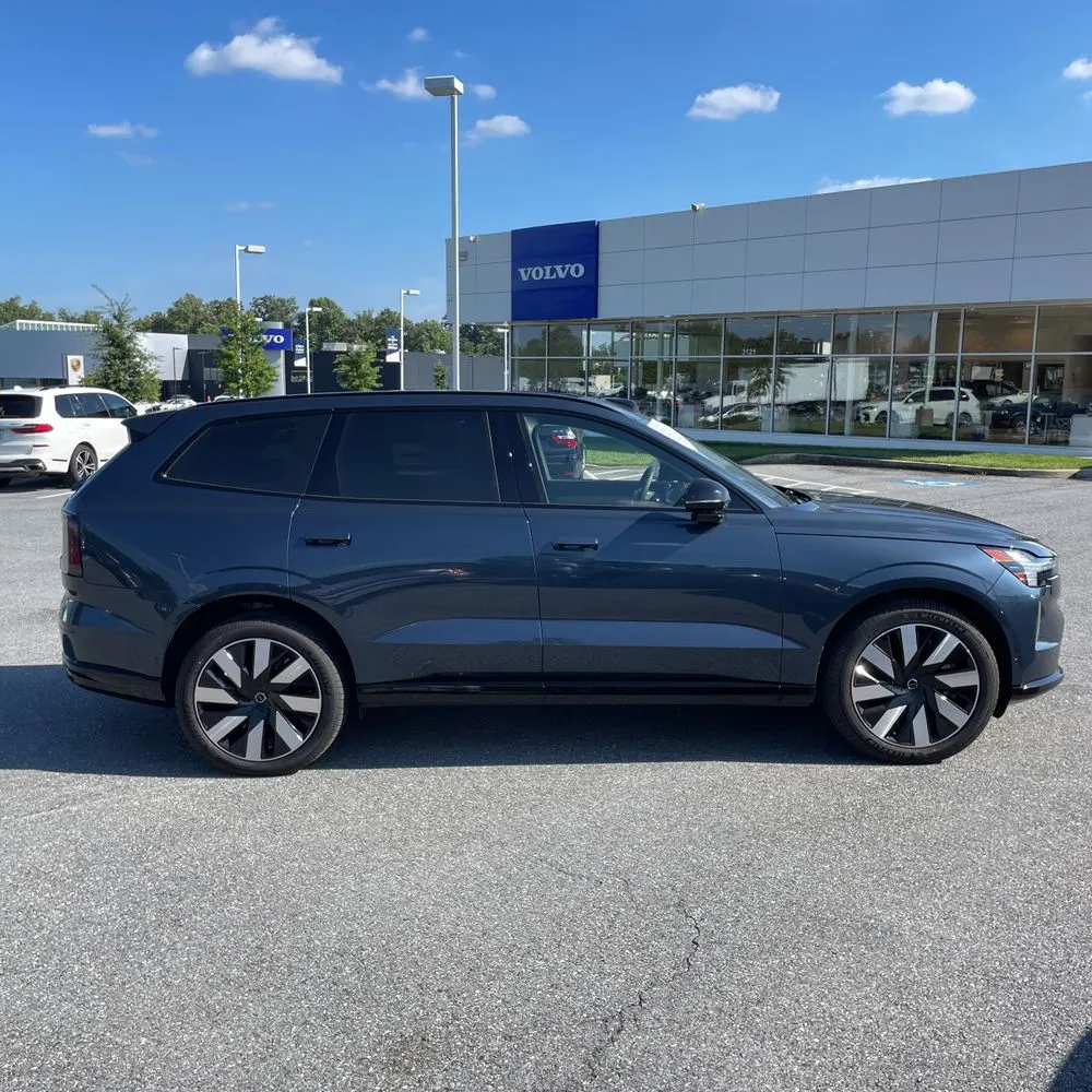 2025 Volvo EX90 Ultra