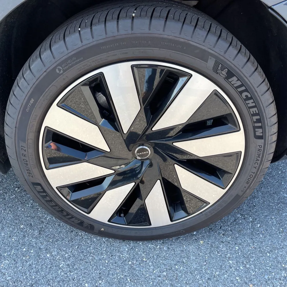 2025 Volvo EX90 Ultra