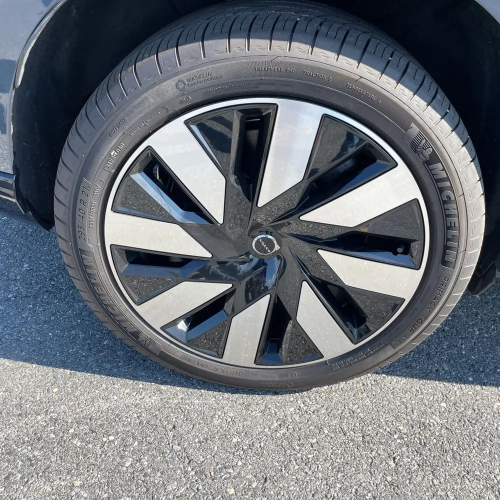 2025 Volvo EX90 Ultra