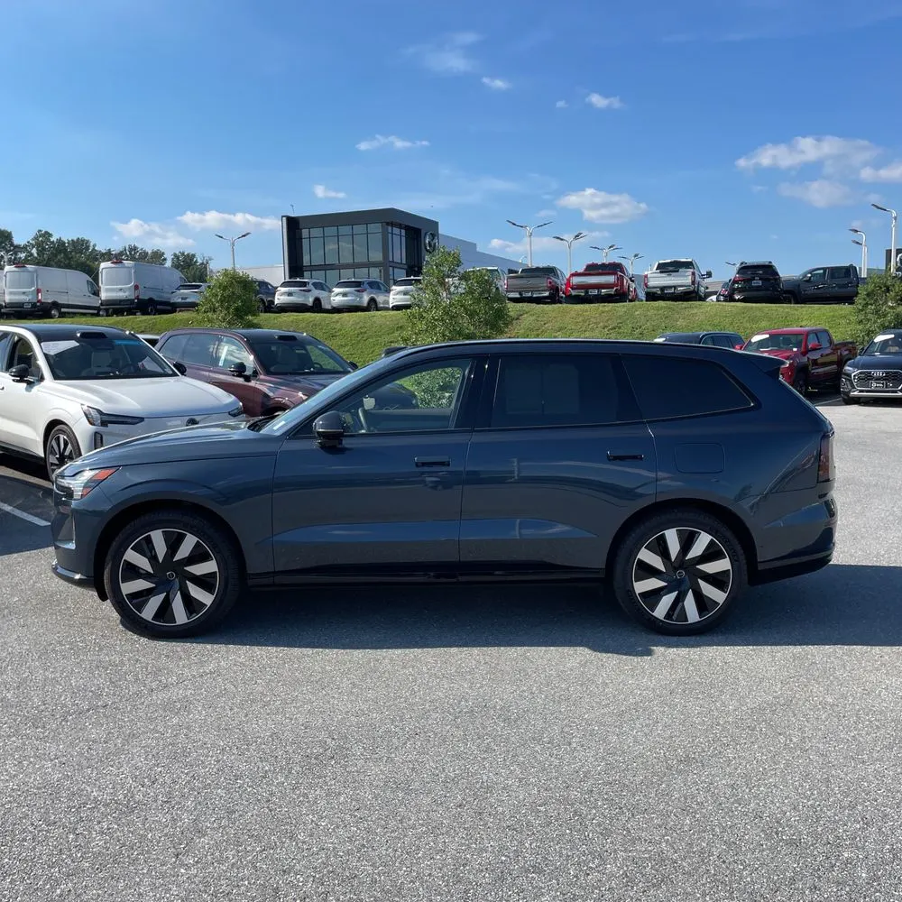 2025 Volvo EX90 Ultra