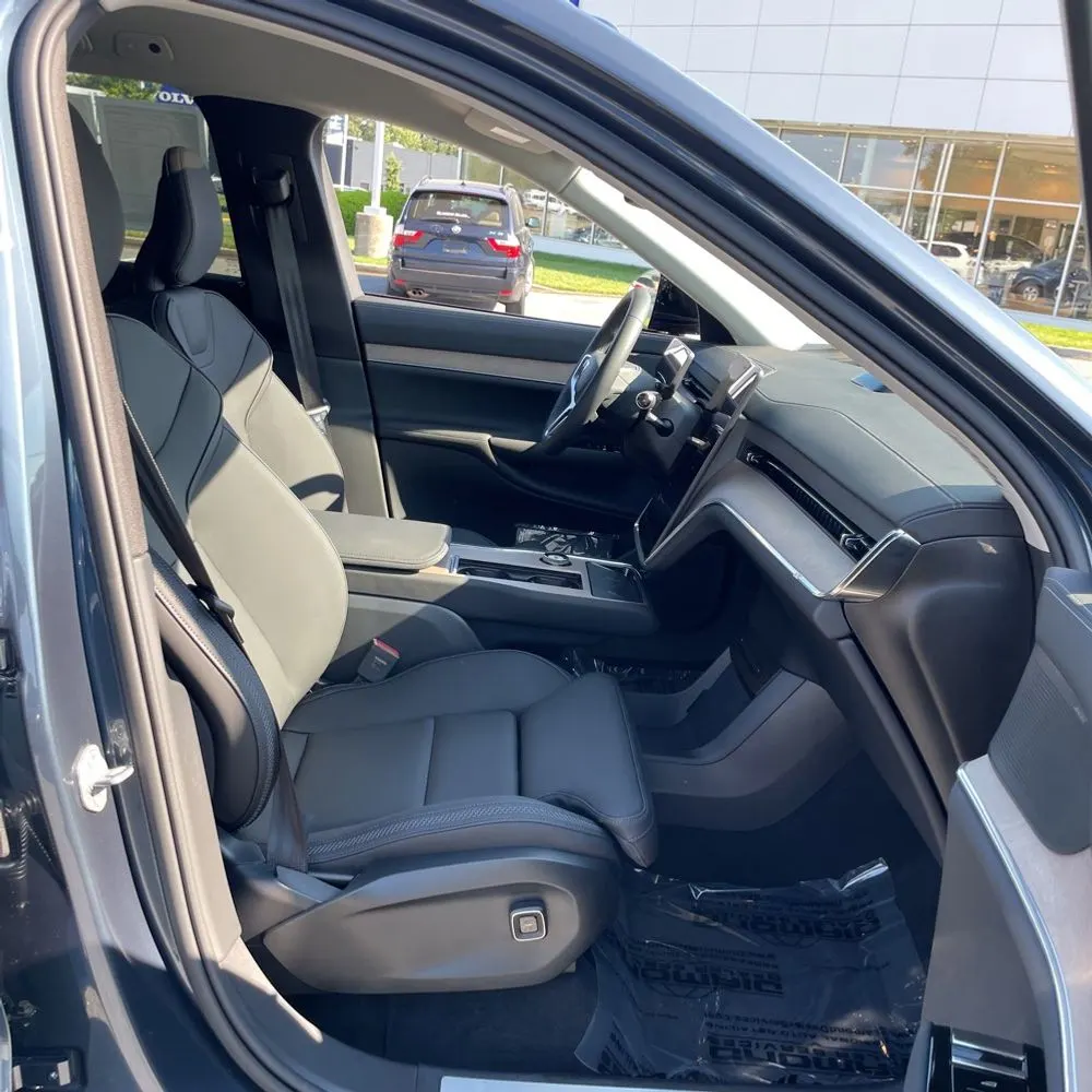 2025 Volvo EX90 Ultra