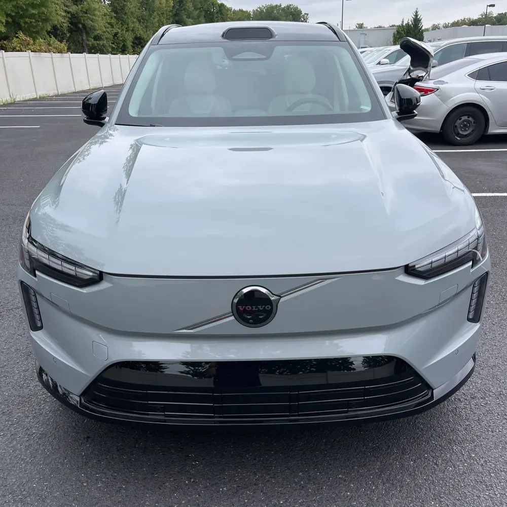 2025 Volvo EX90 Ultra