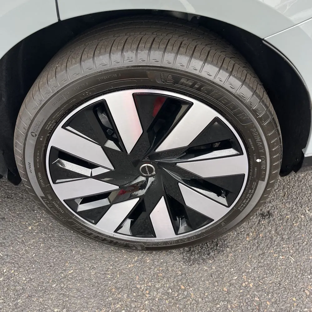 2025 Volvo EX90 Ultra
