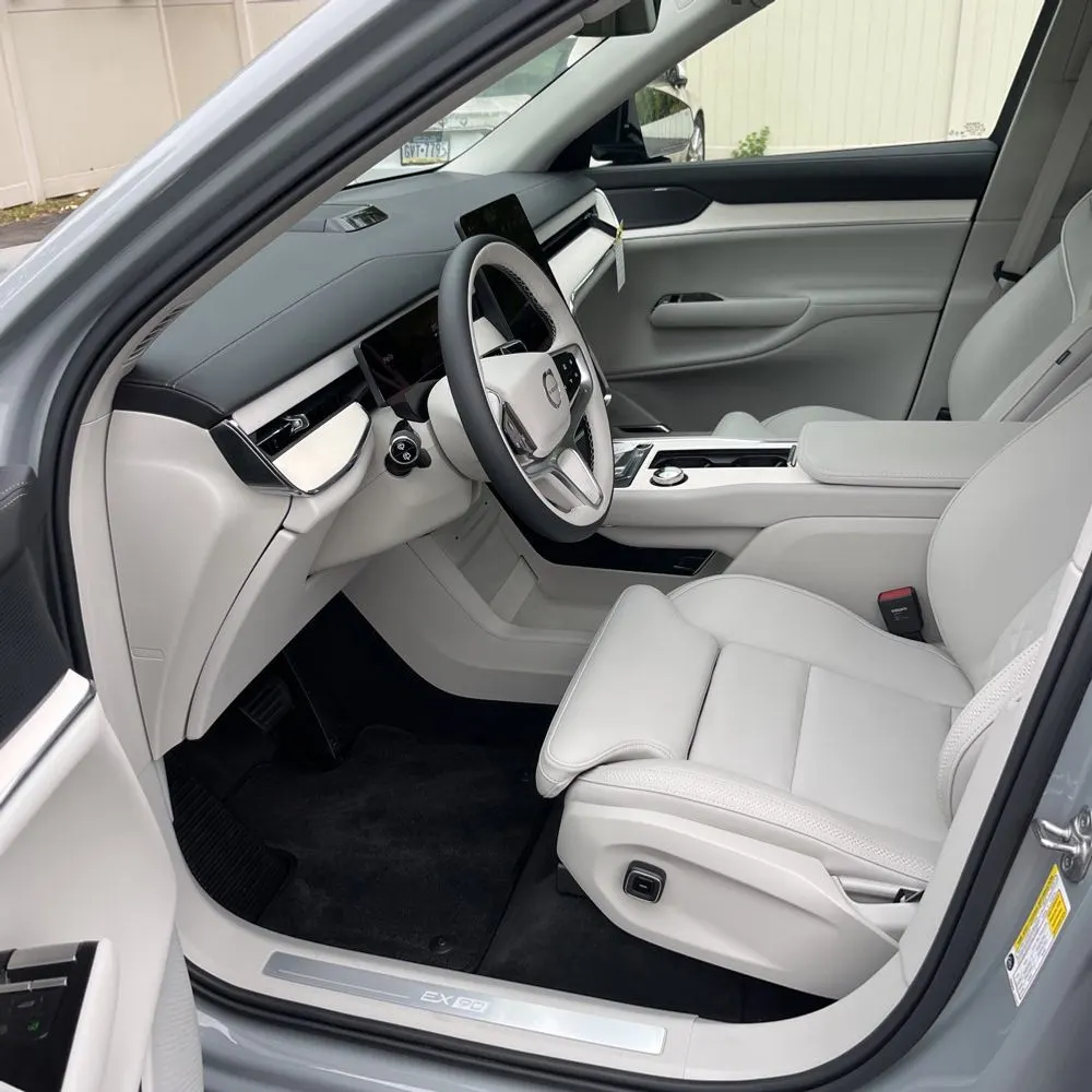 2025 Volvo EX90 Ultra