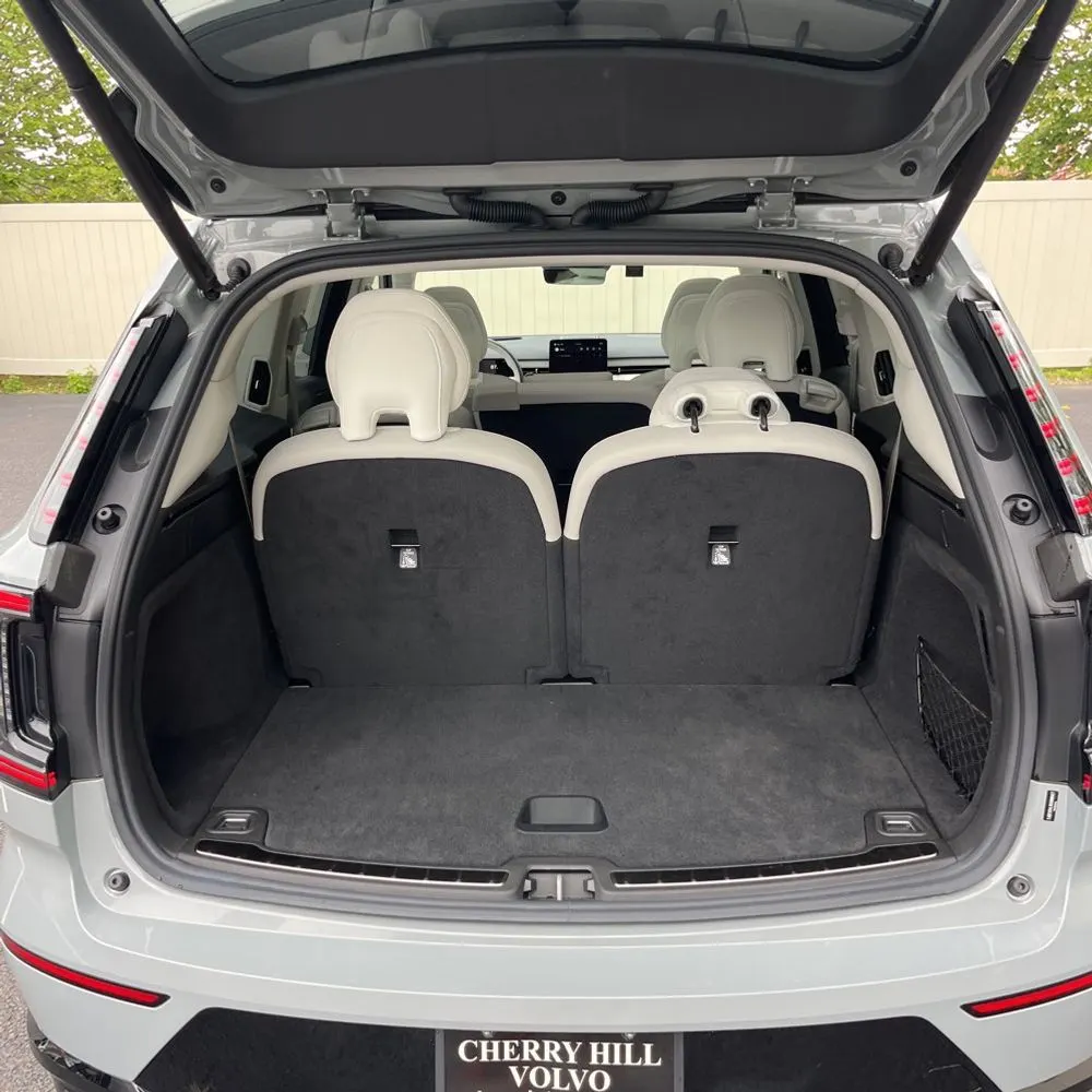 2025 Volvo EX90 Ultra