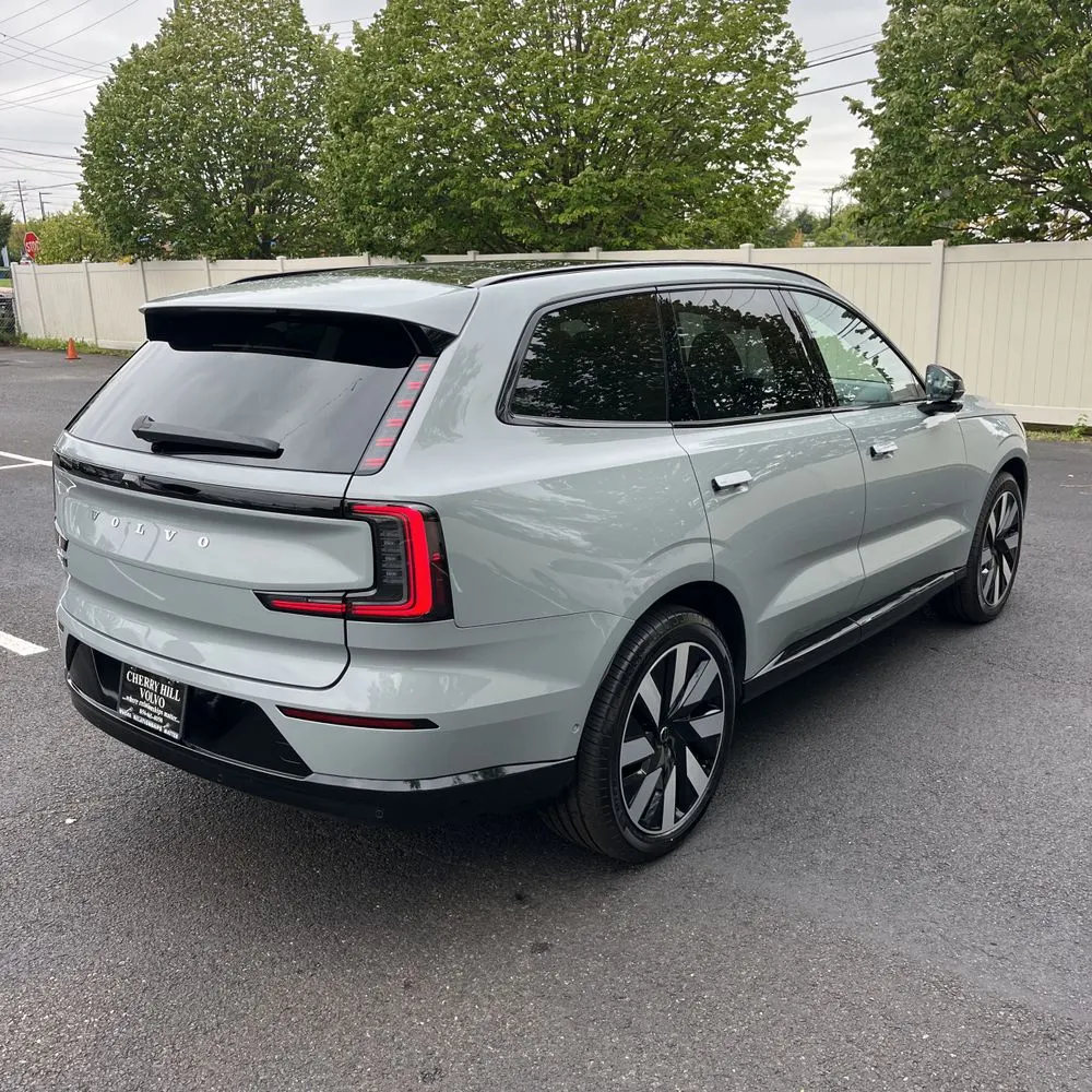2025 Volvo EX90 Ultra