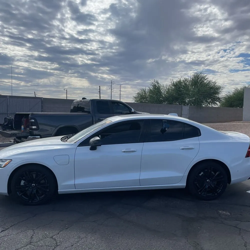 2024 Volvo S60 T8 - Ultimate PHEV