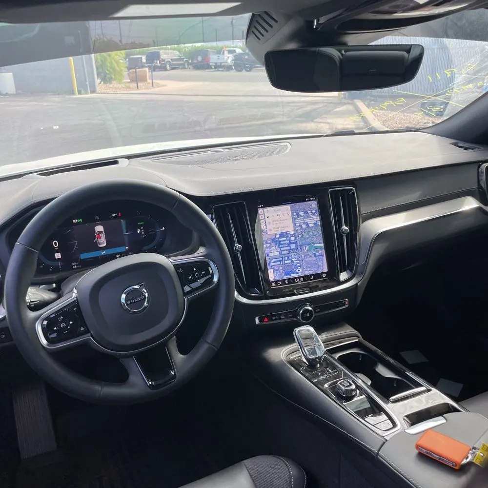 2024 Volvo S60 T8 - Ultimate PHEV