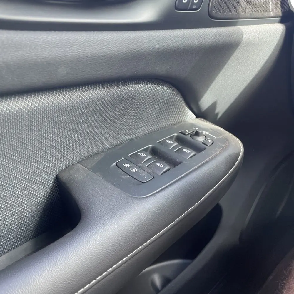 2024 Volvo S60 T8 - Ultimate PHEV