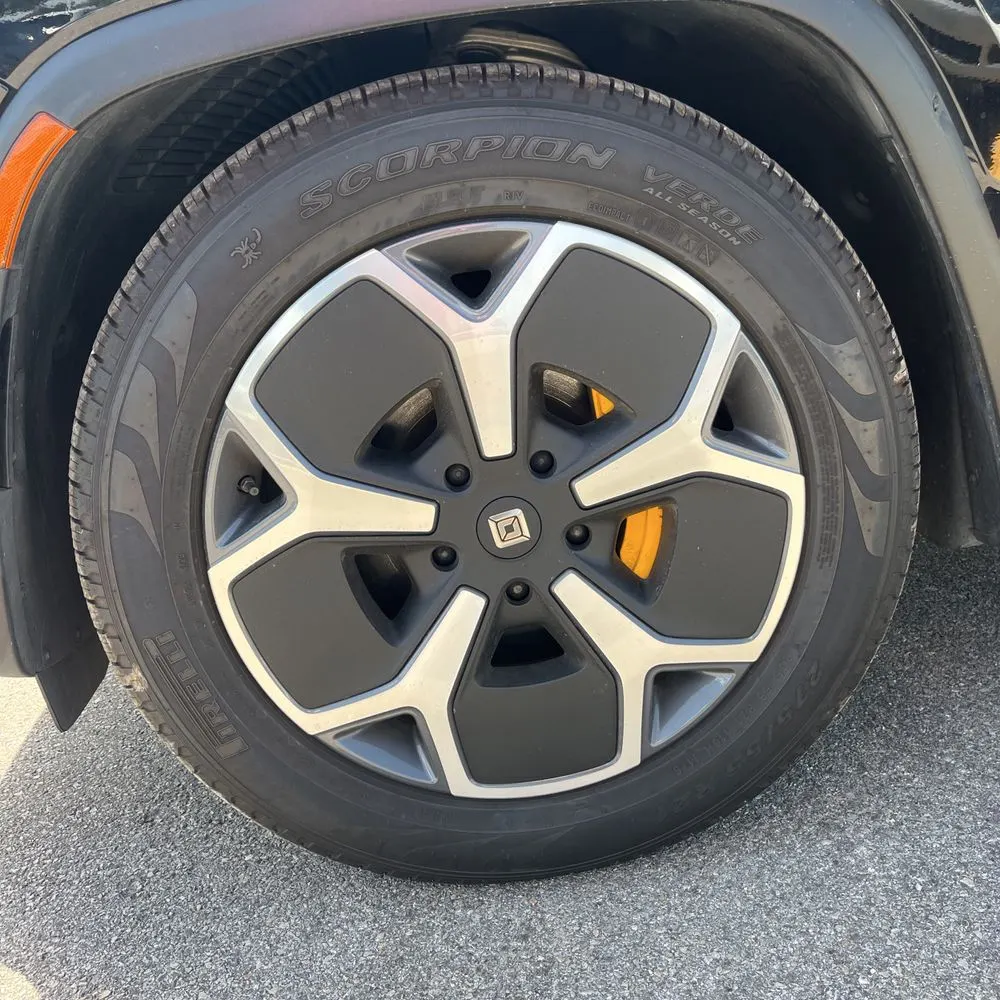 2022 Rivian R1S Launch Edition