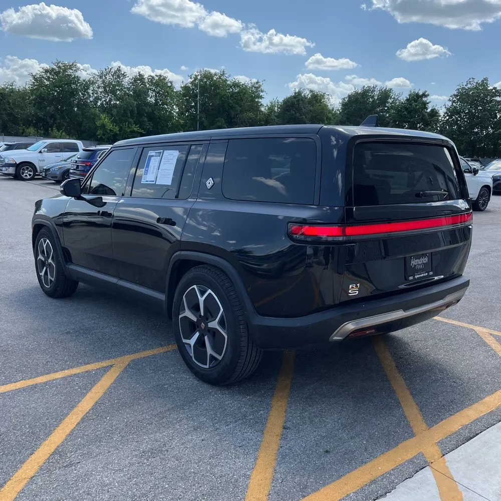 2022 Rivian R1S Launch Edition