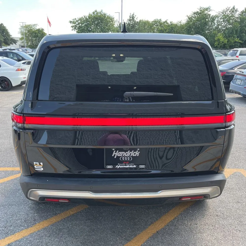 2022 Rivian R1S Launch Edition