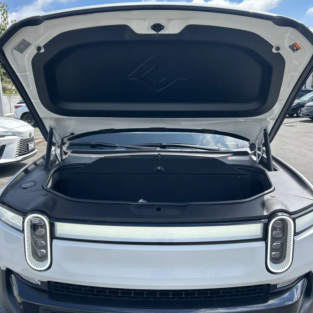 2024 Rivian R1S Adventure Dual-Motor