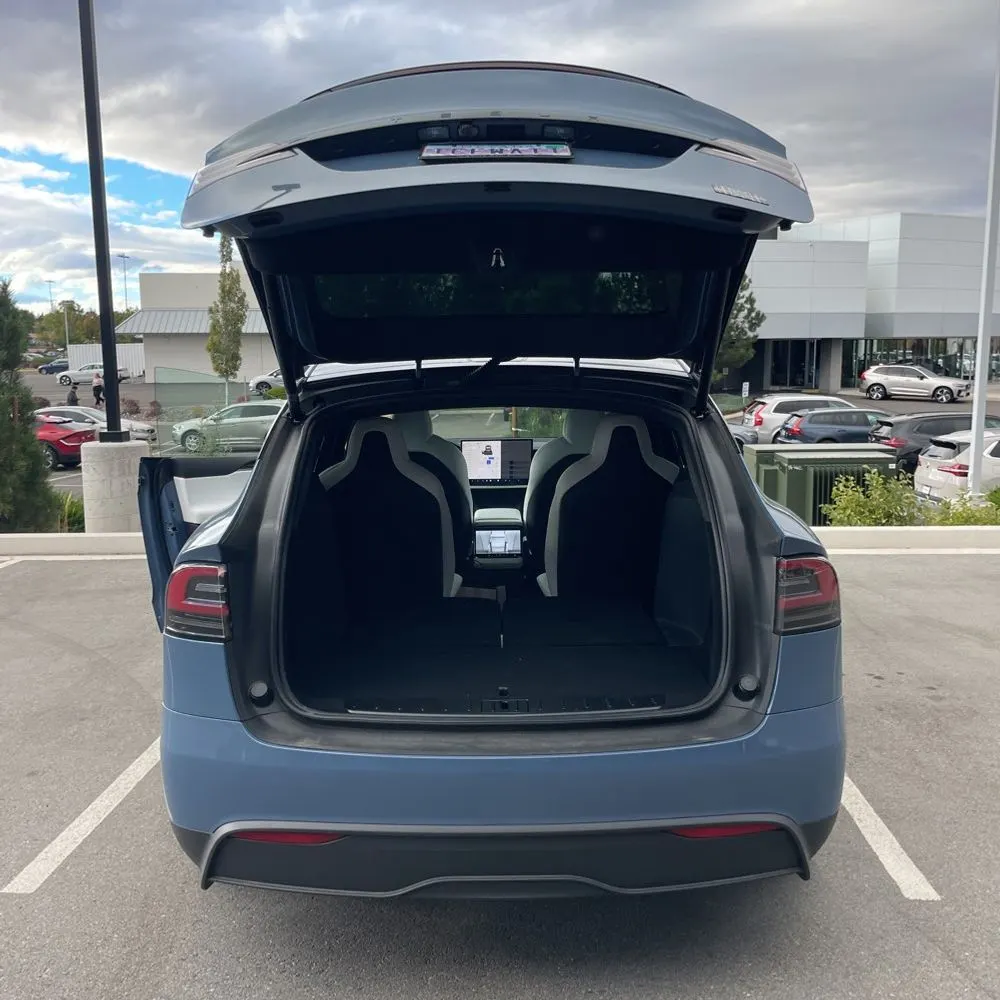 2026 Tesla Model X Plaid