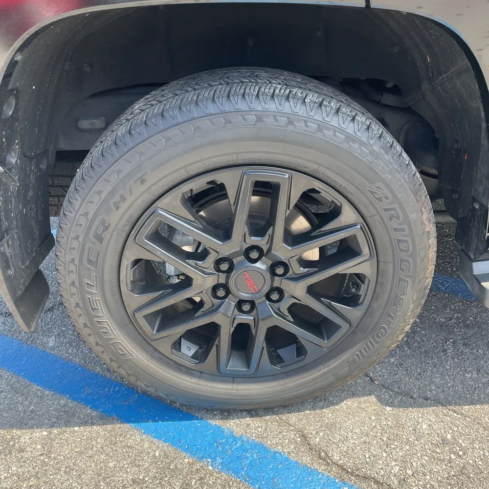2023 Toyota Sequoia SR5