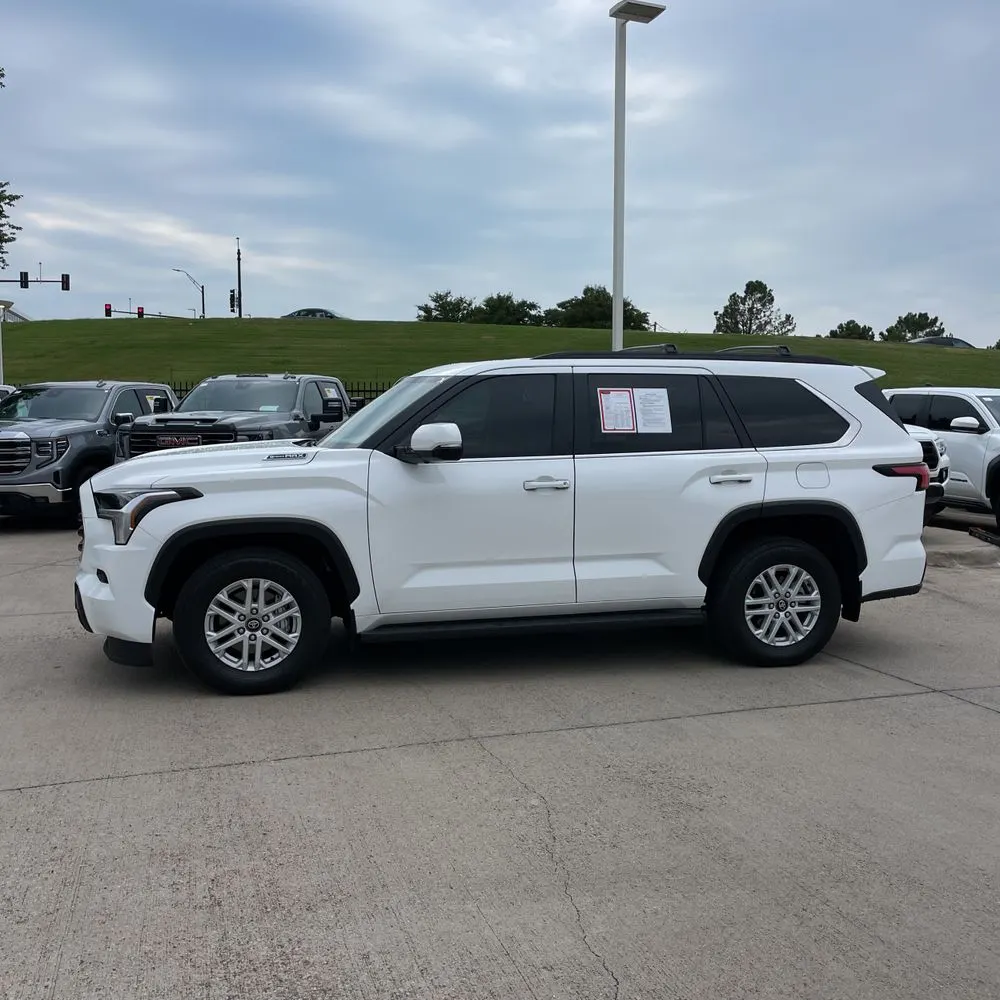 2025 Toyota Sequoia SR5