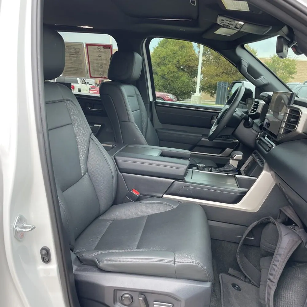 2025 Toyota Sequoia SR5