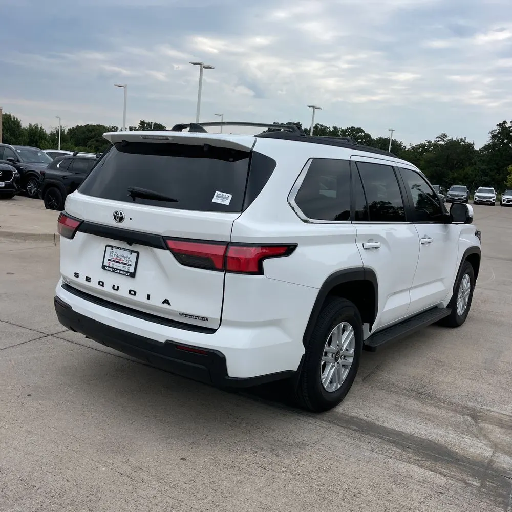 2025 Toyota Sequoia SR5