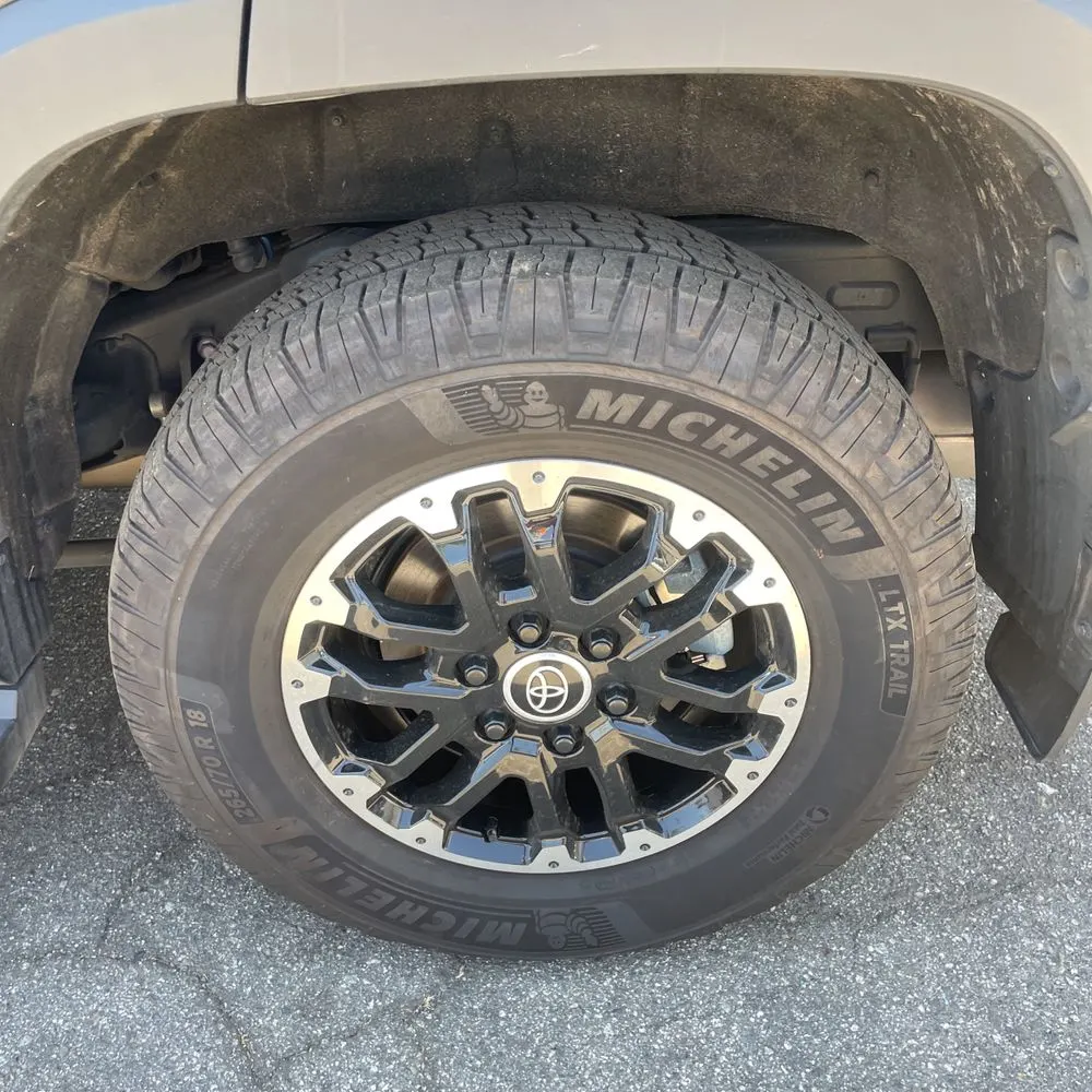 2024 Toyota Sequoia SR5