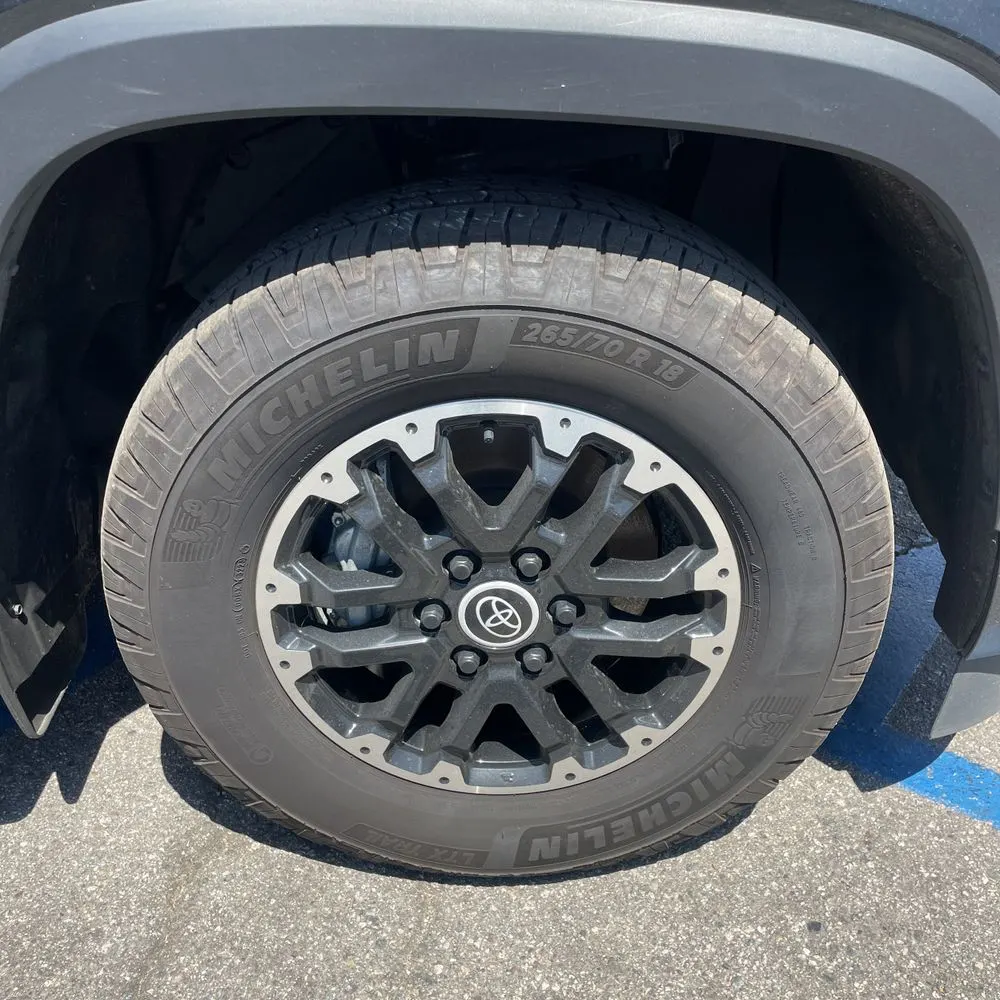 2024 Toyota Sequoia SR5