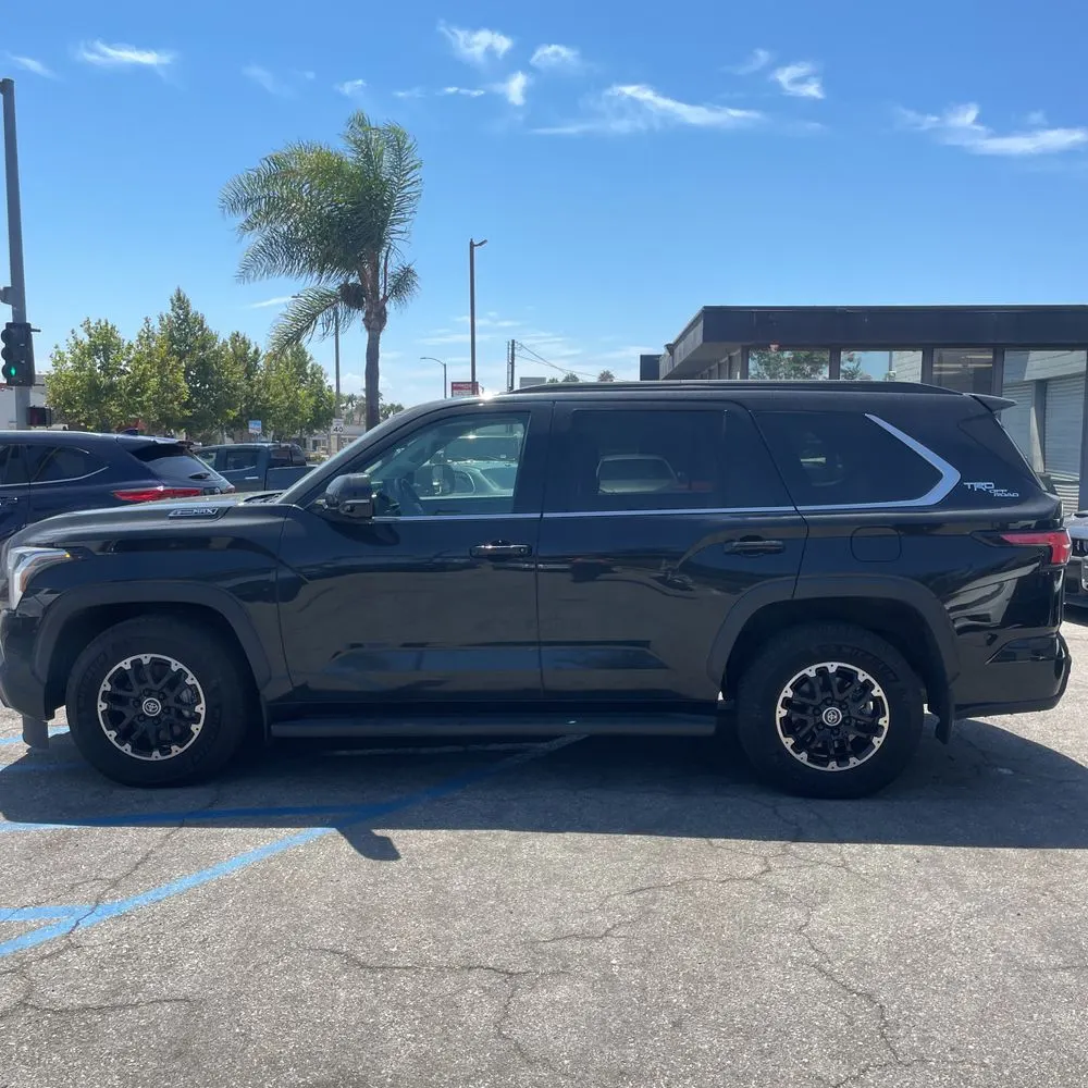 2024 Toyota Sequoia SR5