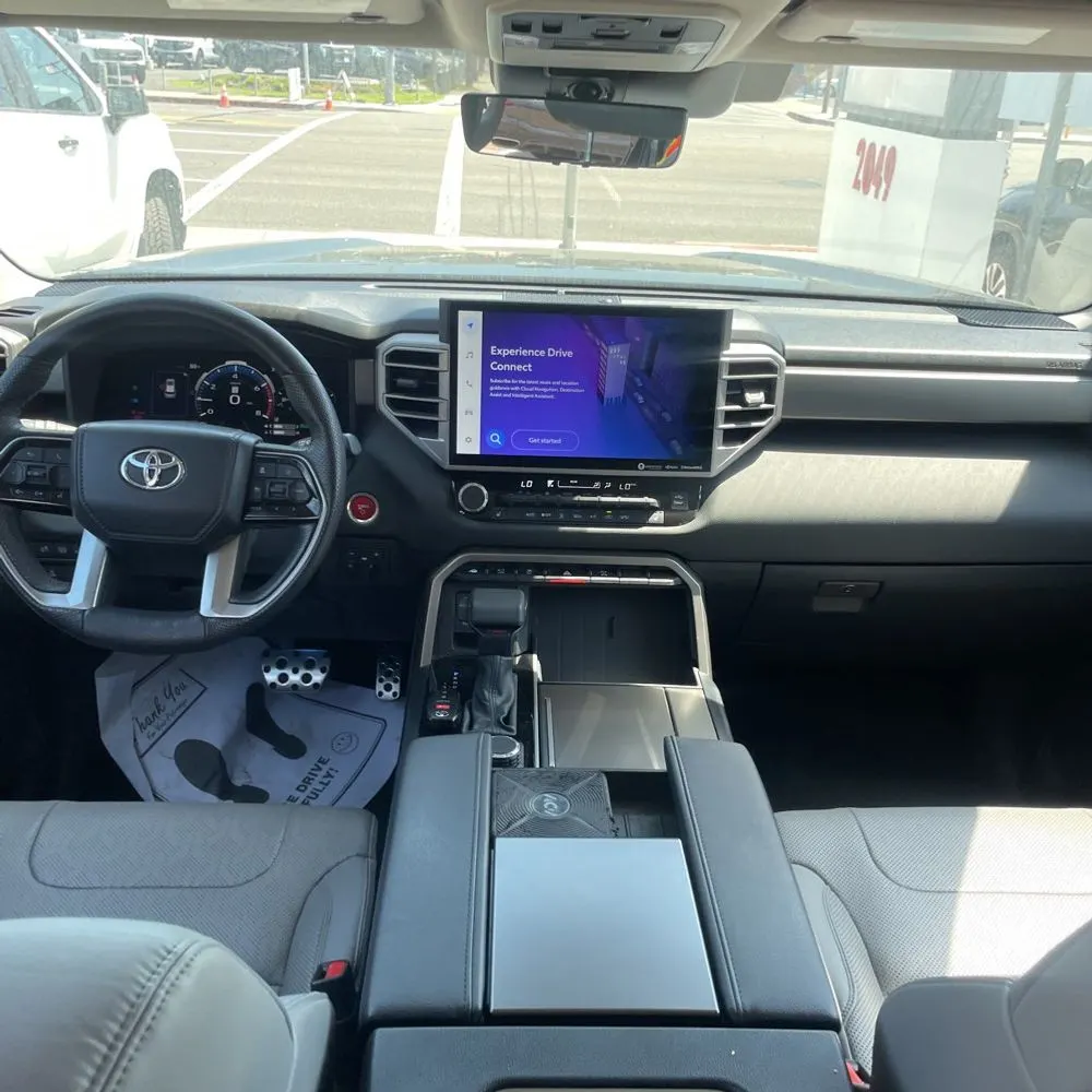 2024 Toyota Sequoia SR5