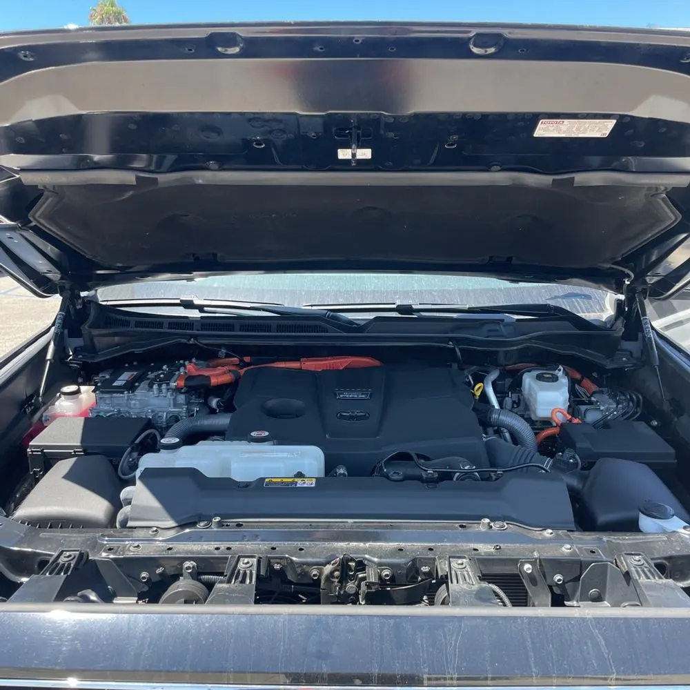 2024 Toyota Sequoia SR5