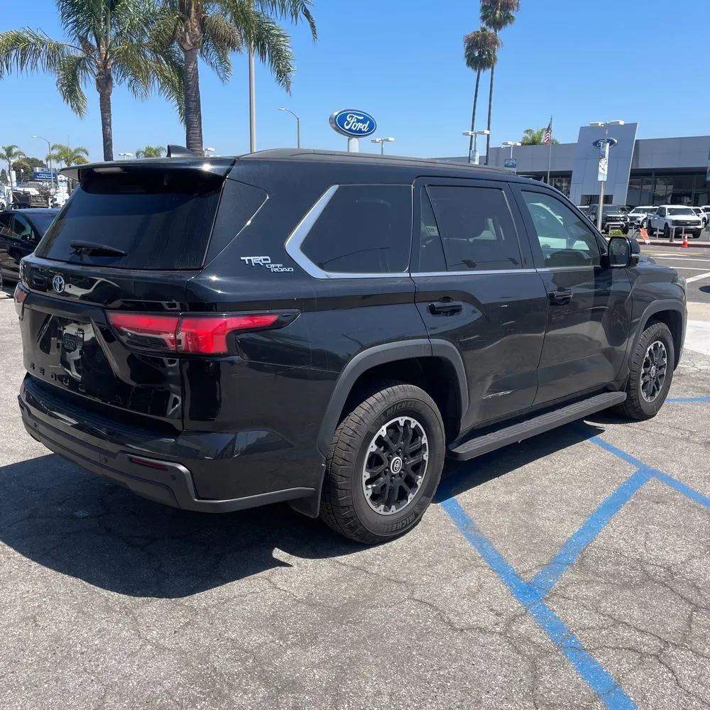 2024 Toyota Sequoia SR5
