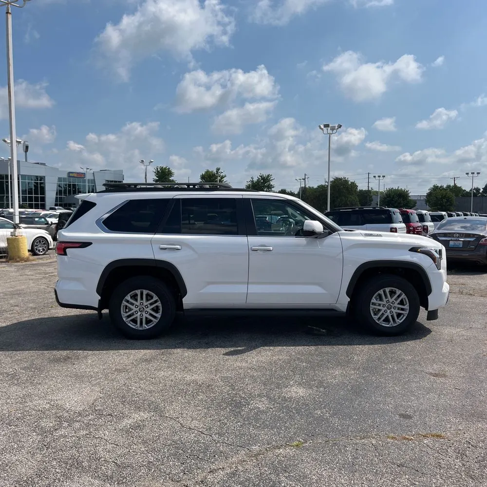 2024 Toyota Sequoia SR5