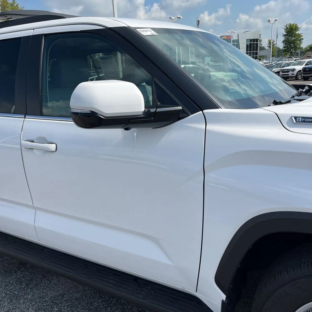 2024 Toyota Sequoia SR5