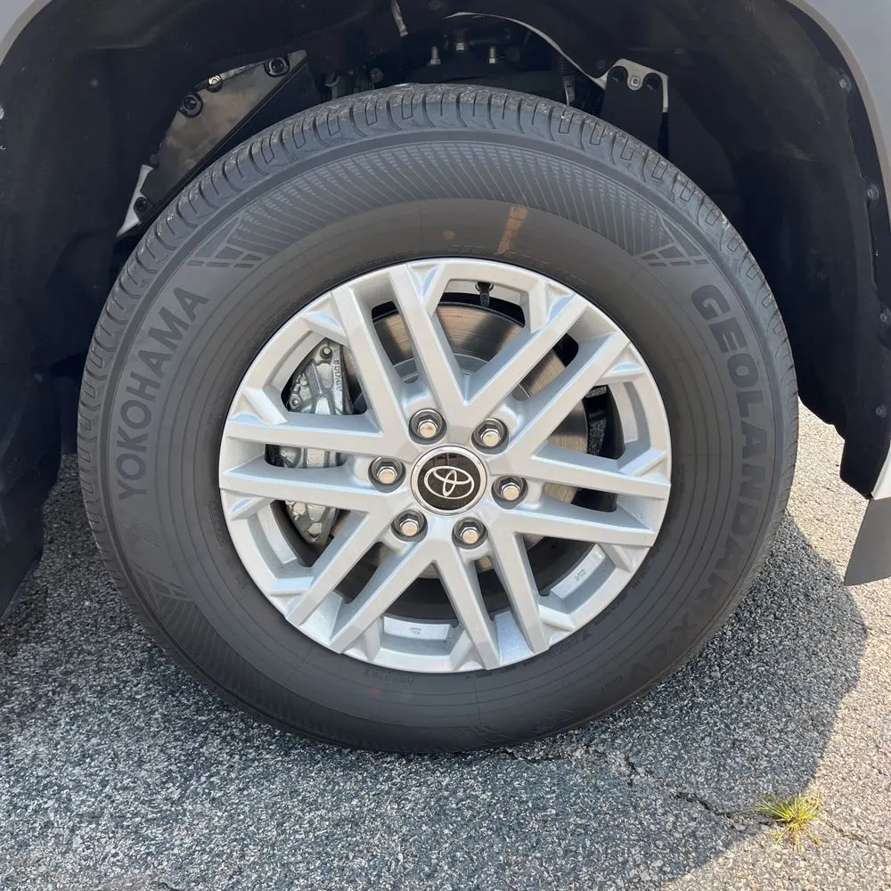 2024 Toyota Sequoia SR5